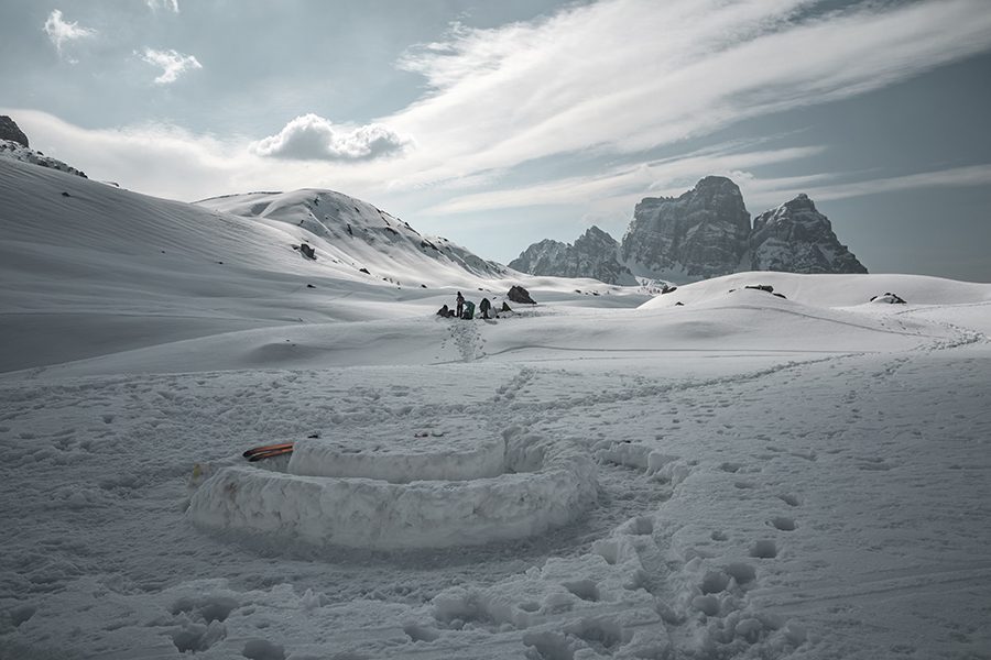 gli ultimi ritardatari si preparano a lasciare il campo - © Elisa Bessega