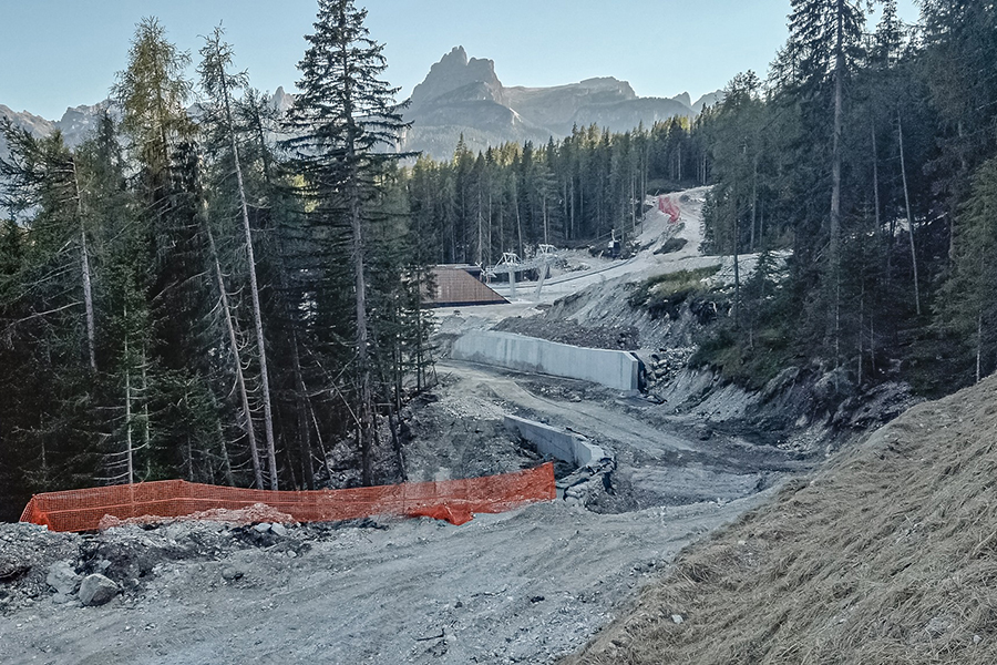 Cortina - Lavori per l'ampliamento delle infrastrutture per i Mondiali di Sci  ©Francesco Pistollato