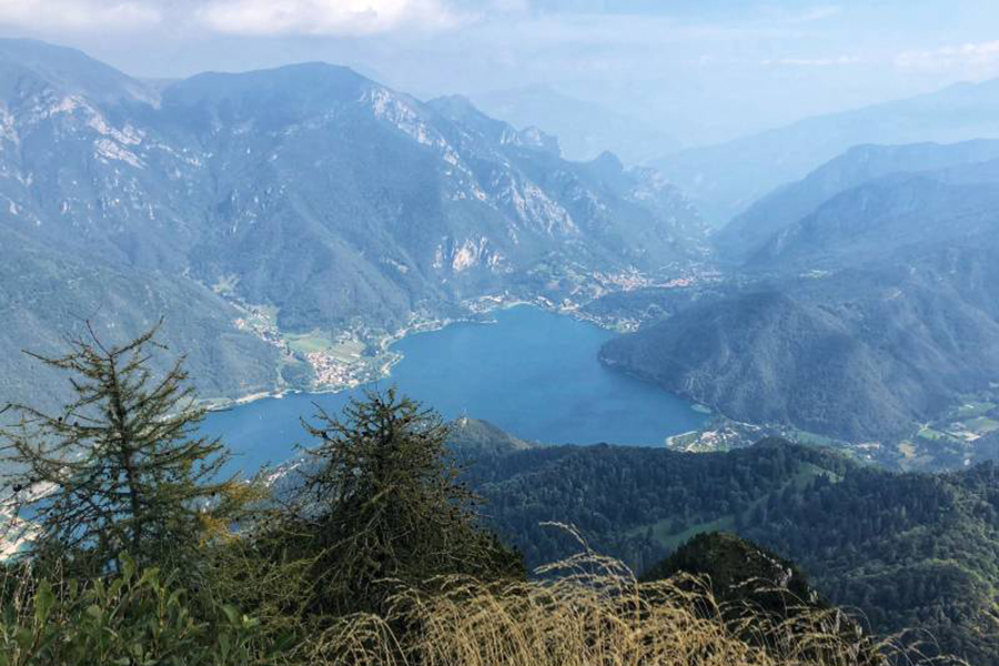 Vista del Lago di Ledro da Monte Corvo