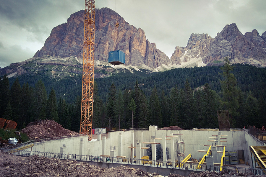 Collegamento Cortina - Cinque Torri in Dolomiti (BL) - Foto @Archivio ELBEC