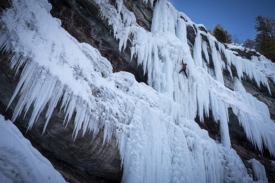 Bletterbach D.Toigo su Ice Geist foto R.Arena 