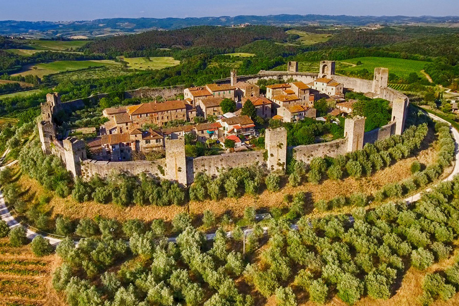 Monteriggioni sulla via Francigena