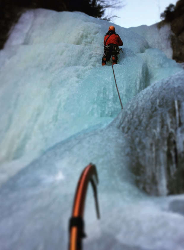elbec lead in ru bianco ice climbing val pettorina