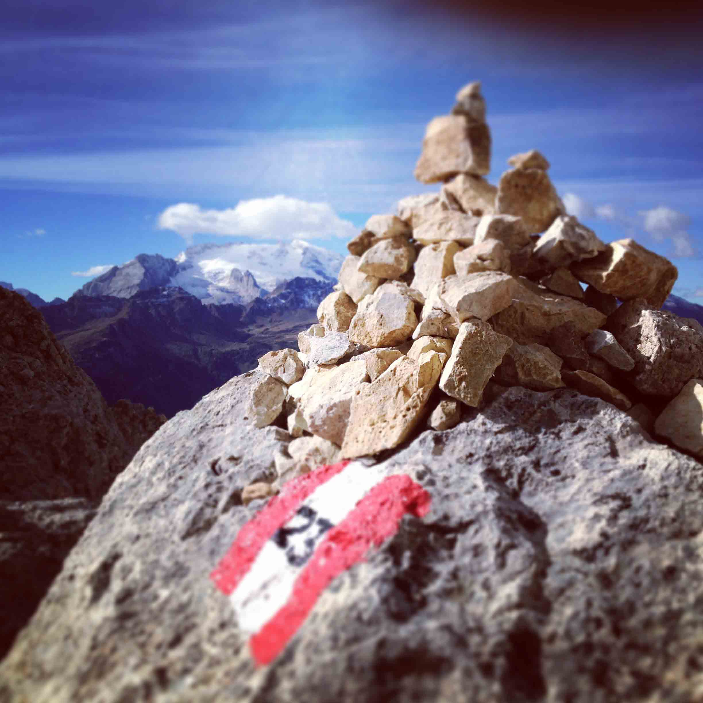 ometti segnalano sentiero