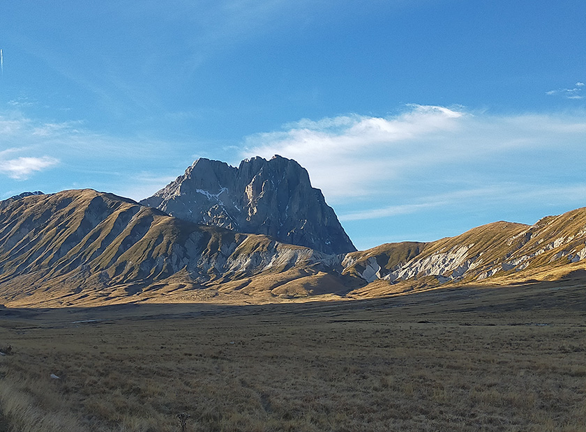 Trekking sul Gran Sasso: scopri i percorsi migliori + 1 bonus!